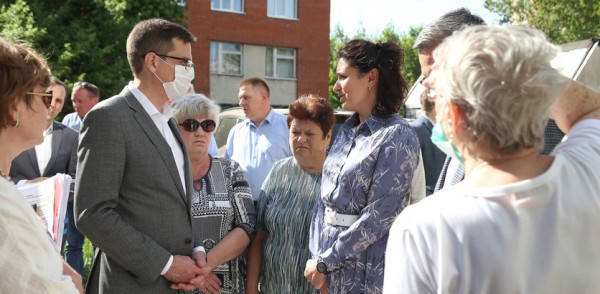 Благодаря благоустройству придомовой территории по ул. Композитора Касьянова решат проблему подтопления подвала дома Благодаря благоустройству придомовой территории по ул. Композитора Касьянова решат проблему подтопления подвала дома