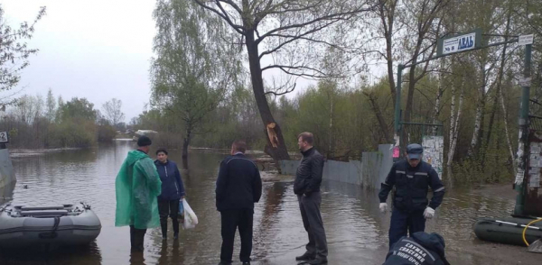 Мобильные группы работают в подтопленных садовых товариществах Сормовского района Нижнего Новгорода 