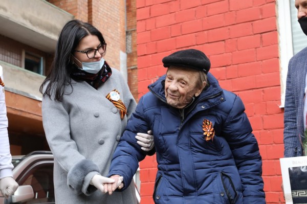 Нижегородского Героя Советского Союза с Днем Победы поздравила фронтовая бригада Нижегородского Героя Советского Союза с Днем Победы поздравила фронтовая бригада
