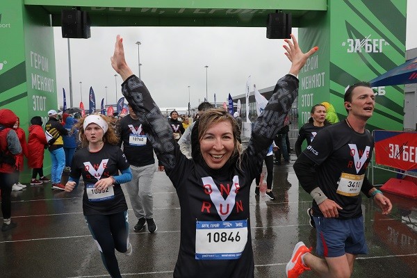 Полумарафон «Беги, герой» в Нижнем Новгороде собрал 1497 участников Полумарафон «Беги, герой» в Нижнем Новгороде собрал 1497 участников