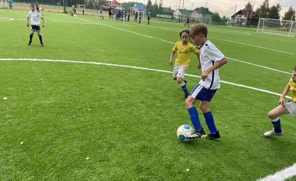 Детский футбольный турнир со звездами спорта провели «Новые люди» в Нижнем Новгороде