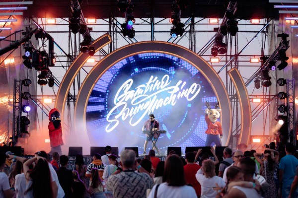 Более 200 человек вакцинировалось от коронавируса в рамках третьего дня фестиваля «Столица закатов» в Нижнем Новгороде 