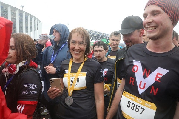 Полумарафон «Беги, герой» в Нижнем Новгороде собрал 1497 участников Полумарафон «Беги, герой» в Нижнем Новгороде собрал 1497 участников
