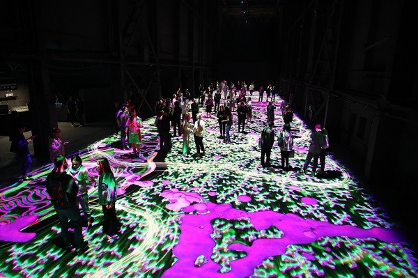 Нижегородцев приглашают увидеть инсталляцию IN TO в арт-пространстве "ЦЕХ" 