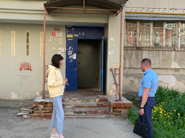 Аварийные ступени у подъезда на улице Воровского в Нижнем Новгороде отремонтировали после жалоб жителей в ГЖИ Аварийные ступени у подъезда на улице Воровского в Нижнем Новгороде отремонтировали после жалоб жителей в ГЖИ