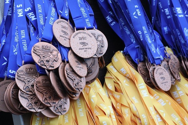 Полумарафон «Беги, герой» в Нижнем Новгороде собрал 1497 участников Полумарафон «Беги, герой» в Нижнем Новгороде собрал 1497 участников