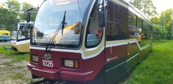 Трамваи, выходящие на маршрут городского кольца, будут стилизованы под ретро Трамваи, выходящие на маршрут городского кольца, будут стилизованы под ретро