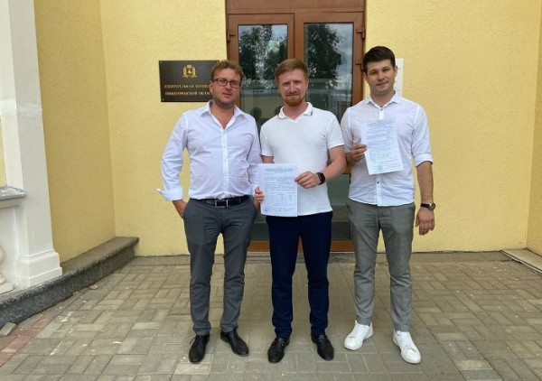 «Новые люди» передали в облизбирком подписи для участия в выборах депутатов ЗСНО