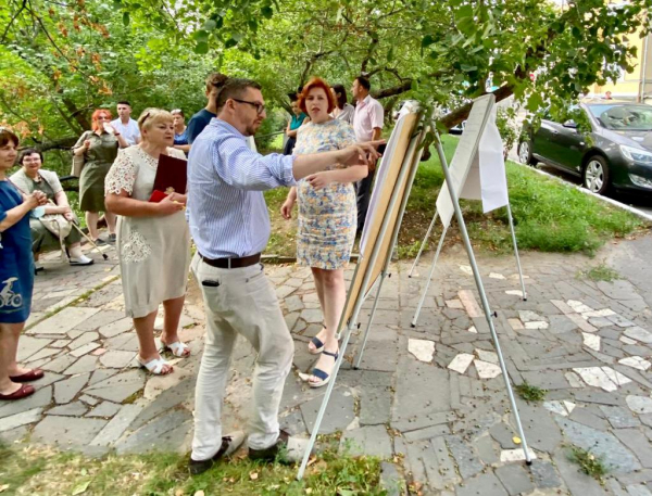 Благоустройство одной из самых коротких улиц в центре Нижнего Новгорода обсудили на встрече с жителями   