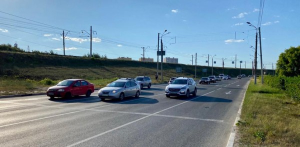 Длина «пробки» на пересечении ул. Акимова и Пролетарской после изменения светофорного режима сократилась в 5 раз 