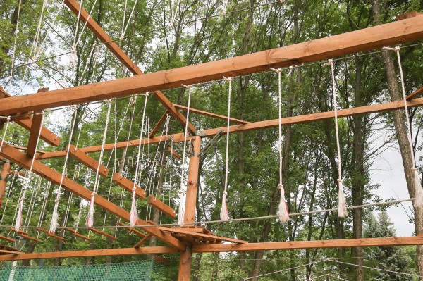 Участники школьных групп родительского контроля высоко оценили готовность детской зоны парка «Швейцария»