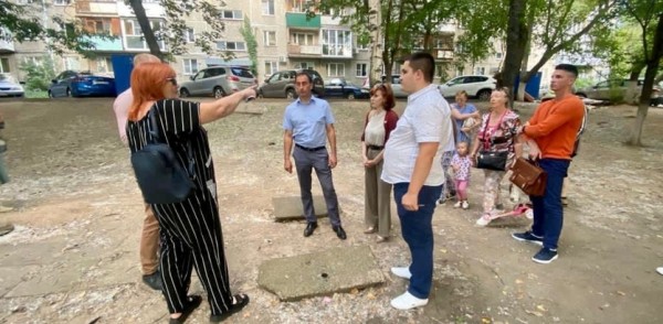 Администрация Нижегородского района обещала решить все поднятые жителями вопросы по содержанию ул. Усилова, Донецкая и Кудьминская