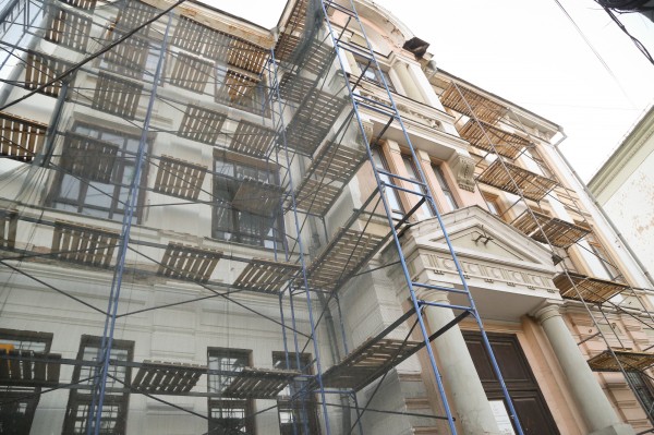 Юрий Шалабаев рекомендовал подрядчикам ускорить ремонт жилых домов, чтобы не доставлять длительных неудобств жителям Юрий Шалабаев рекомендовал подрядчикам ускорить ремонт жилых домов, чтобы не доставлять длительных неудобств жителям