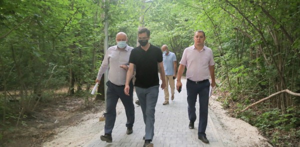 Два сквера, благоустраиваемые по нацпроекту «Жильё и городская среда», откроются в Приокском районе до конца июля