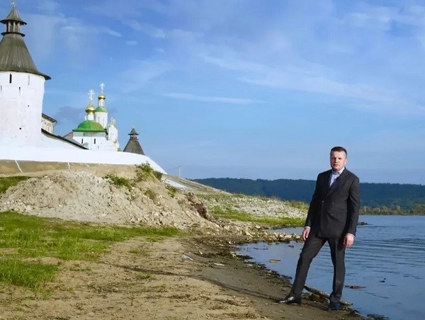 «Карман России» Парфенова бесплатно покажут на Нижневолжской набережной