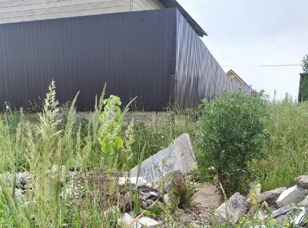 Свалку разрушенных надгробий обнаружили под Нижним Новгородом 