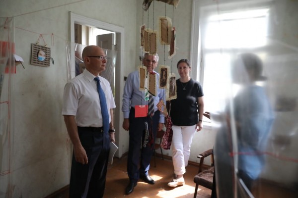 Сергей Кириенко, Игорь Комаров и Глеб Никитин посетили квартал Трех Святителей в Нижнем Новгороде 