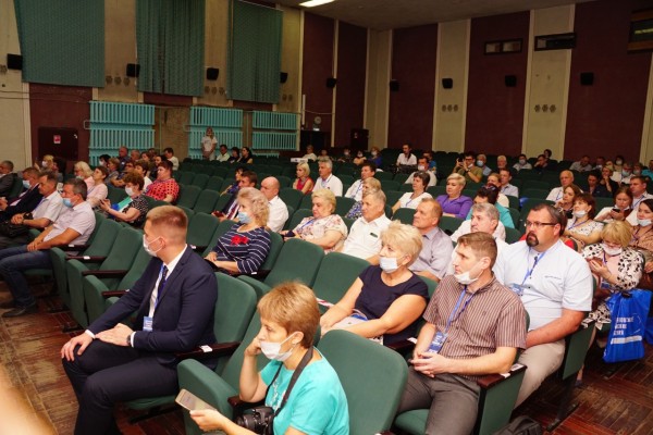 Давид Мелик-Гусейнов: «Привести специалиста в село и закрепить его там — серьезный вызов для регионального правительства» 