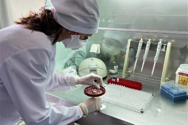 Еще 414 человек заболело коронавирусной инфекцией в Нижегородской области за прошедшие сутки Еще 414 человек заболело коронавирусной инфекцией в Нижегородской области за прошедшие сутки