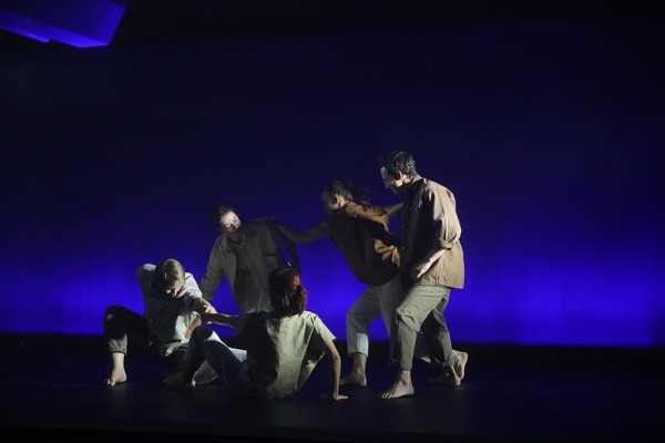 Никитин наградил скульптора Полисского «За вклад в развитие современного искусства»