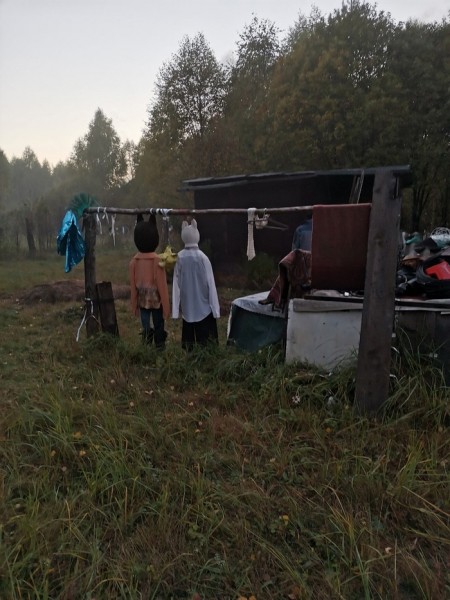 Сюжет из фильма ужасов: нижегородские грибники нашли поляну с ростовыми куклами Сюжет из фильма ужасов: нижегородские грибники нашли поляну с ростовыми куклами