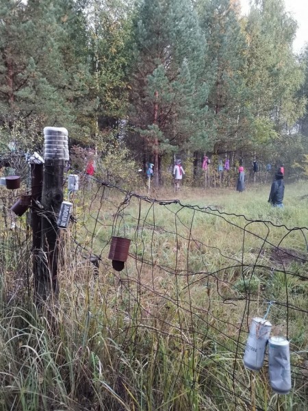 Сюжет из фильма ужасов: нижегородские грибники нашли поляну с ростовыми куклами Сюжет из фильма ужасов: нижегородские грибники нашли поляну с ростовыми куклами