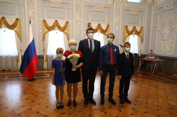 Глеб Никитин вручил государственные награды жителям Нижегородской области 