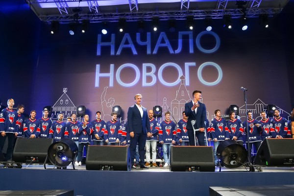 Да здравствует новый сезон! Да здравствует новый сезон!