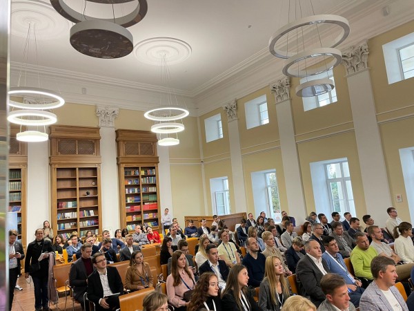 «При подборе команды мэрия опирается на специалистов, которые  принимали участие в конкурсе «Лидеры России», - Юрий Шалабаев