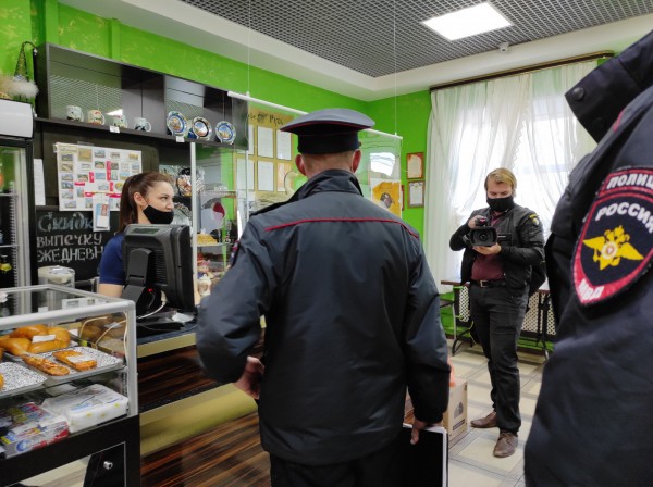 В крупных торговых центрах Нижегородской области проводятся проверки соблюдения масочного режима 