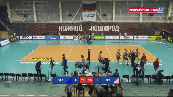 Волейбольный матч "Спарта" – "Протон": в первом сете ведут спортсменки из Саратова