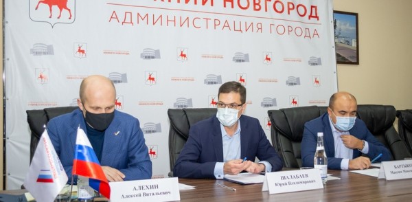 Мэрия рассмотрит предложения нижегородцев о льготах для волонтеров на платных парковках 