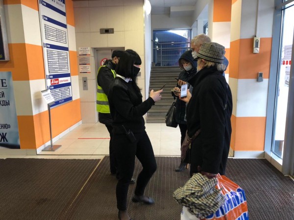 168 объектов торговли и общепита проверили сотрудники нижегородского Минпрома за минувшую неделю 168 объектов торговли и общепита проверили сотрудники нижегородского Минпрома за минувшую неделю