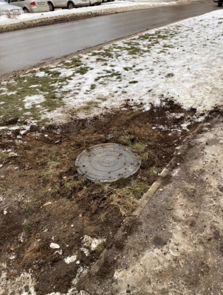 Ребенок провалился в неплотно закрытый колодец на Бору 