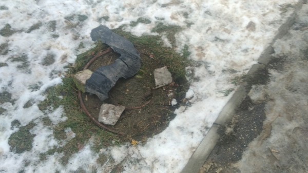 Ребенок провалился в неплотно закрытый колодец на Бору 