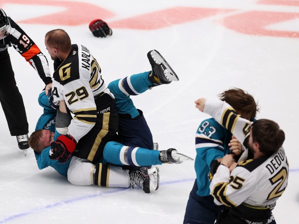 «Торпедо» принимает «Сочи». К сожалению, без зрителей… «Торпедо» принимает «Сочи». К сожалению, без зрителей…