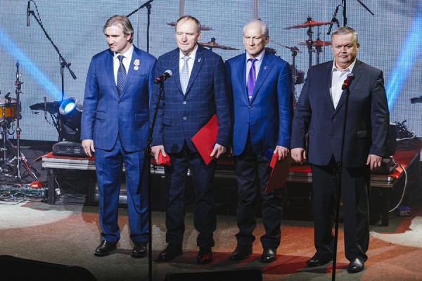«Торпедо» наградило ветеранов «Торпедо» наградило ветеранов