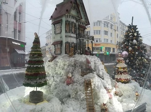 Новогодний стеклянный шар появился в центре Нижнего Новгорода