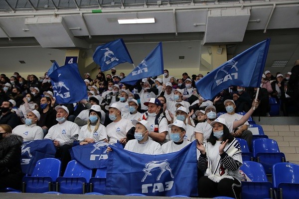 Общественный деятель Олег Дерипаска награжден за вклад в развитие хоккея