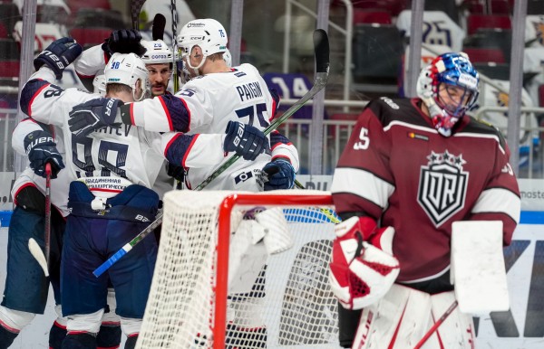 Три из трех в выездной серии!