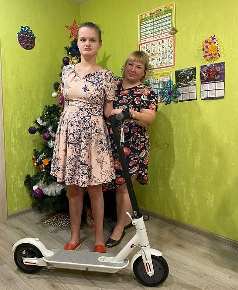 Электросамокат получила 17-летняя нижегородка на «Елке желаний» 