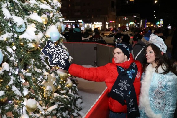 В Нижнем Новгороде фестиваль «Новогодняя столица России — 2022» открылся праздничным парадом В Нижнем Новгороде фестиваль «Новогодняя столица России — 2022» открылся праздничным парадом