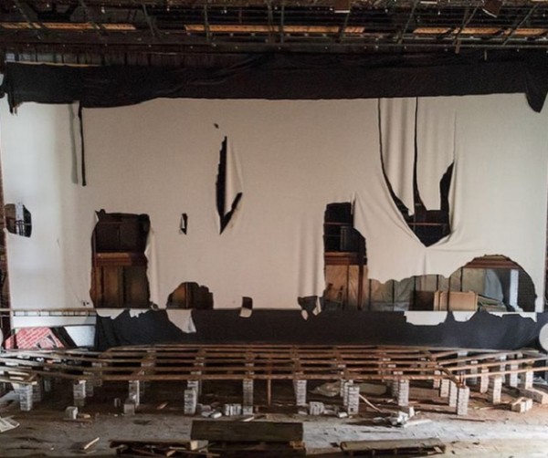 Пегова показала заброшенный кинотеатр «Родина» в Выксе