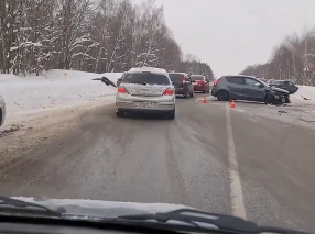 Два человека пострадала в массовом ДТП в Нижегородской области (видео)
