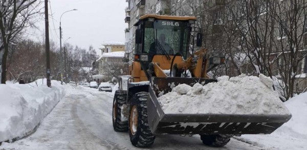 Почти пять тысяч самосвалов снега вывезли с улиц города после снегопада, прошедшего в Нижнем Новгороде в начале недели