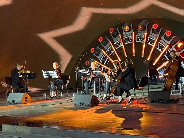 Сергей Мазаев неожиданно спел для нижегородцев на «Столице закатов»