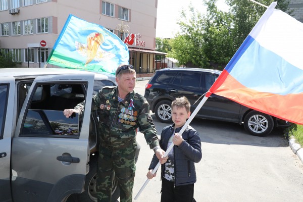 Свыше 200 участников собрал нижегородский автомотопробег в День России