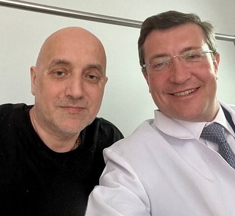 Никитин посетил Захара Прилепина в нижегородской больнице