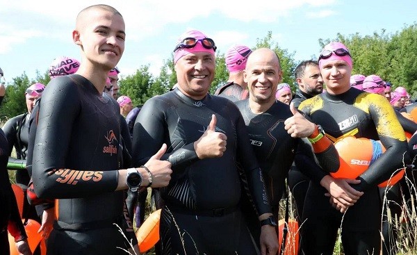 Более 2 тысяч человек участвовали в международном заплыве через Волгу в Нижнем Новгороде