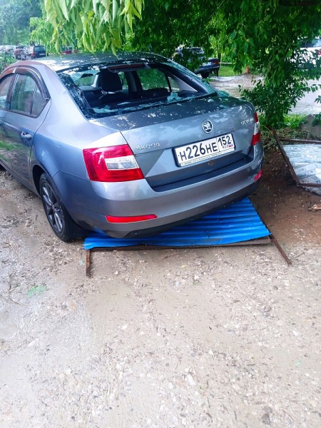 Сильный ветер поломал благоустройство на пляже в Арзамасе Сильный ветер поломал благоустройство на пляже в Арзамасе